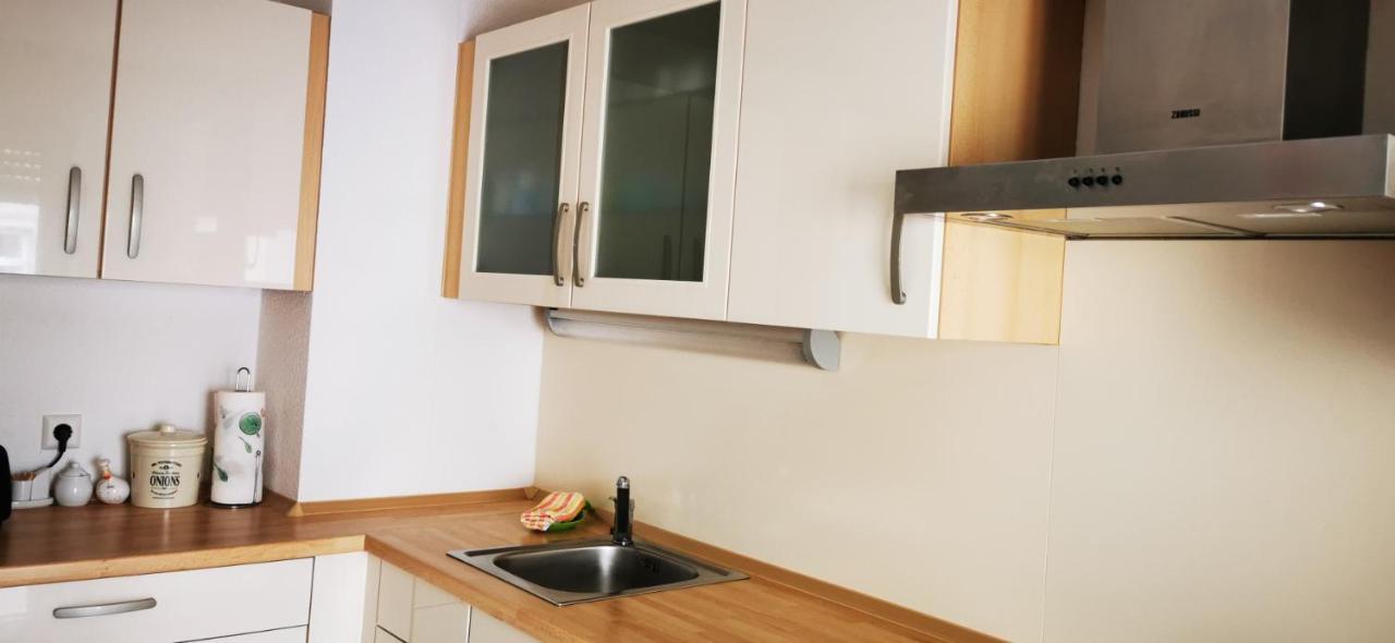 Tolle, Gemutliche, Voll Moblierte 3 Zimmer Wohnung. Баден-Баден Екстериор снимка